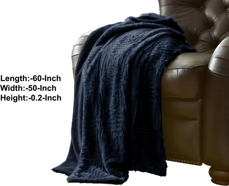 Treviso Faux Fur Throw with Fret Pattern The Urban Port Photo 2