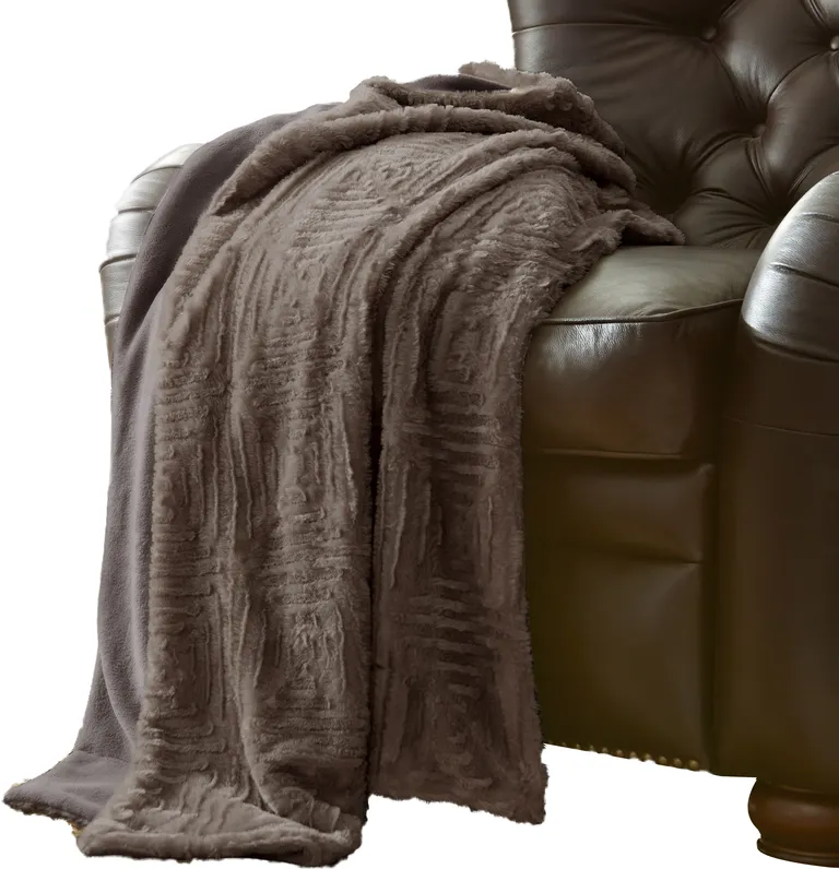 Treviso Faux Fur Throw with Fret Pattern The Urban Port Photo 1