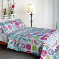 Photo of Tropical Bubbles - Cotton 3PC Vermicelli-Quilted Patchwork Quilt Set (Full/Queen Size)