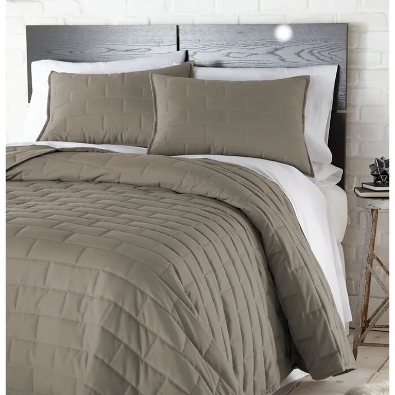 Twin/Twin XL Modern Brick Stitch Microfiber Reversible 2 Piece Comforter Set Photo 1