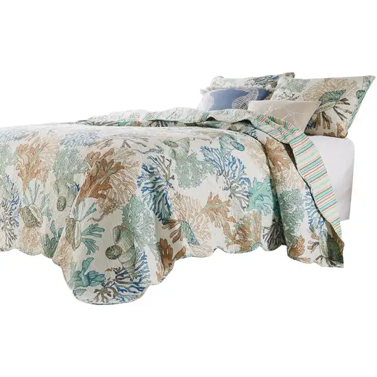 Wade 4 Piece Twin Quilt Set, Ocean Design, Scalloped Edges, Floral Pattern Photo 3