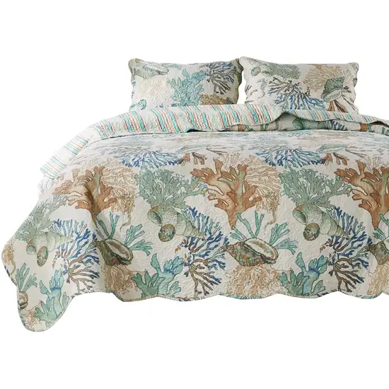 Wade 4 Piece Twin Quilt Set, Ocean Design, Scalloped Edges, Floral Pattern Photo 2