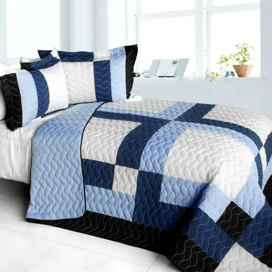 Watermark -  3PC Vermicelli - Quilted Patchwork Quilt Set (Full/Queen Size) Photo 1