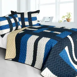 Photo of Waves Axero - Vermicelli-Quilted Patchwork Geometric Quilt Set Full/Queen