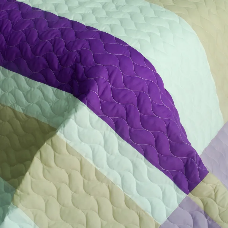 Waves Of Rays - 3PC Vermicelli-Quilted Patchwork Quilt Set (Full/Queen Size) Photo 4