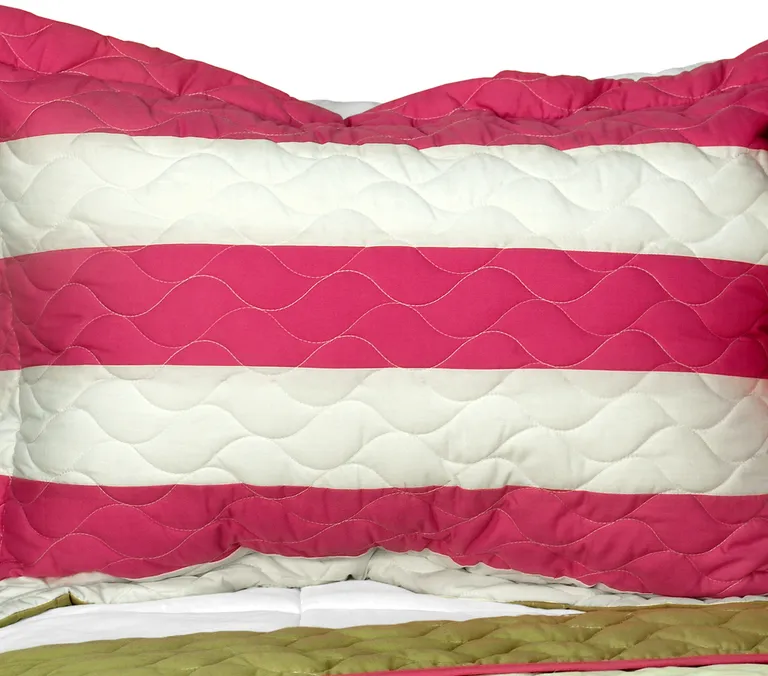 Wonderland Secret - 3PC Vermicelli-Quilted Patchwork Quilt Set (Full/Queen Size) Photo 1